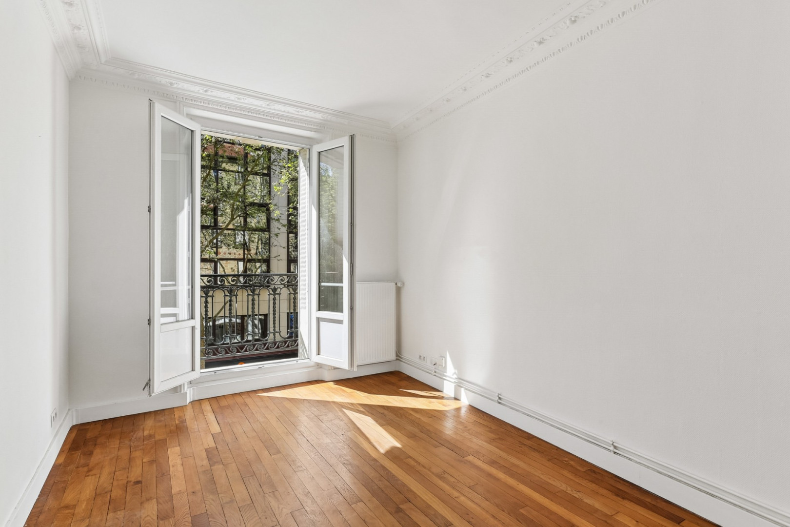 
                                                Vente
                                                 EXCLUSIVITE -2 P 44m2 Boulogne les passages