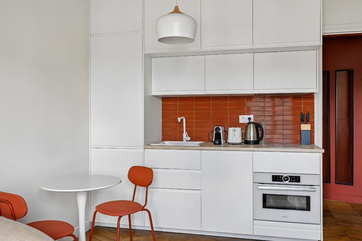 
                                                Vente
                                                 EXCLUSIVITE - 2P Rénové - Lamarck Caulaincourt