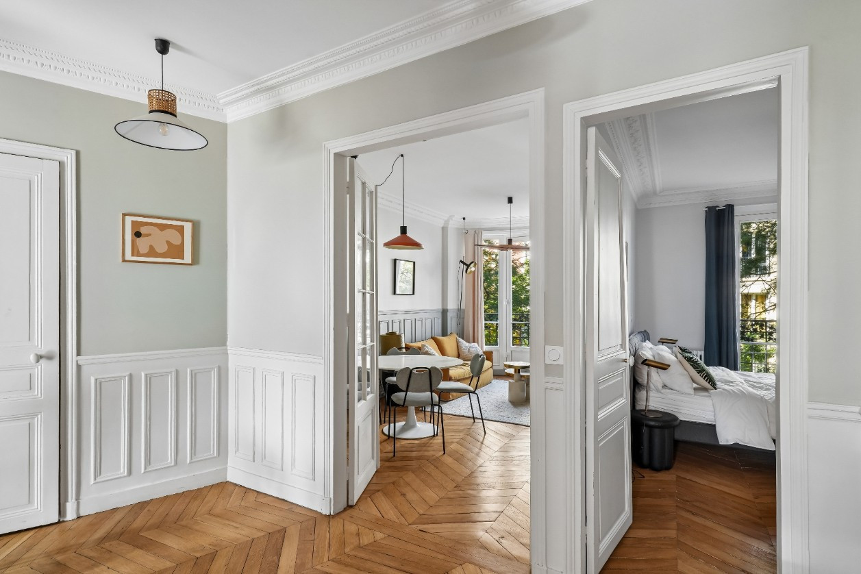 
                                                Vente
                                                 EXCLUSIVITE - 3 pièces Rénové-Lamarck Caulaincourt
