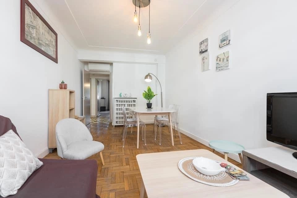
                                                Location
                                                 EXCLUSIVITE ANTIBES CENTRE : location 2 pièces meublée à l'année