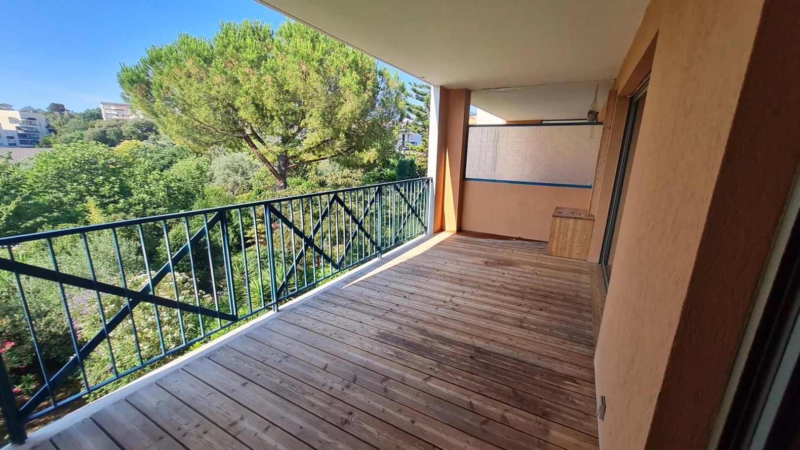 
                                                Location
                                                 EXCLUSIVITE ANTIBES - STUDIO AVEC COIN NUIT  AVEC PARKING ET CAVE