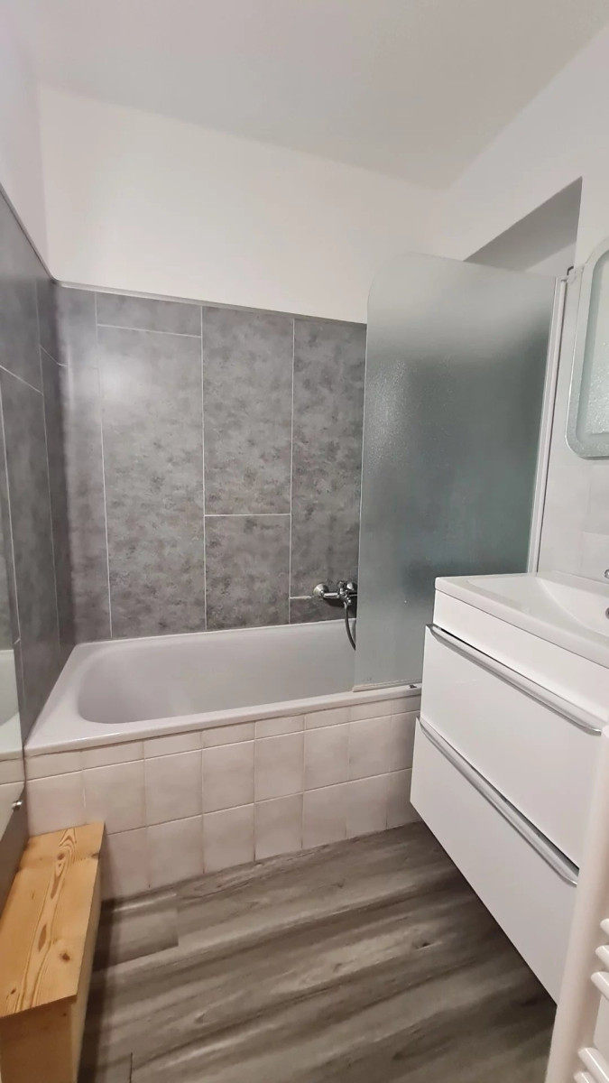 
                                                Location
                                                 EXCLUSIVITE ANTIBES - STUDIO AVEC COIN NUIT  AVEC PARKING ET CAVE