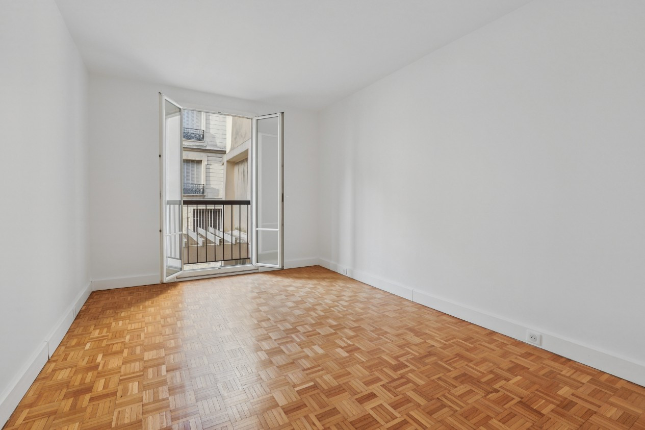 
                                                Vente
                                                 Exclusivité Appartement 3 pièces - Versailles