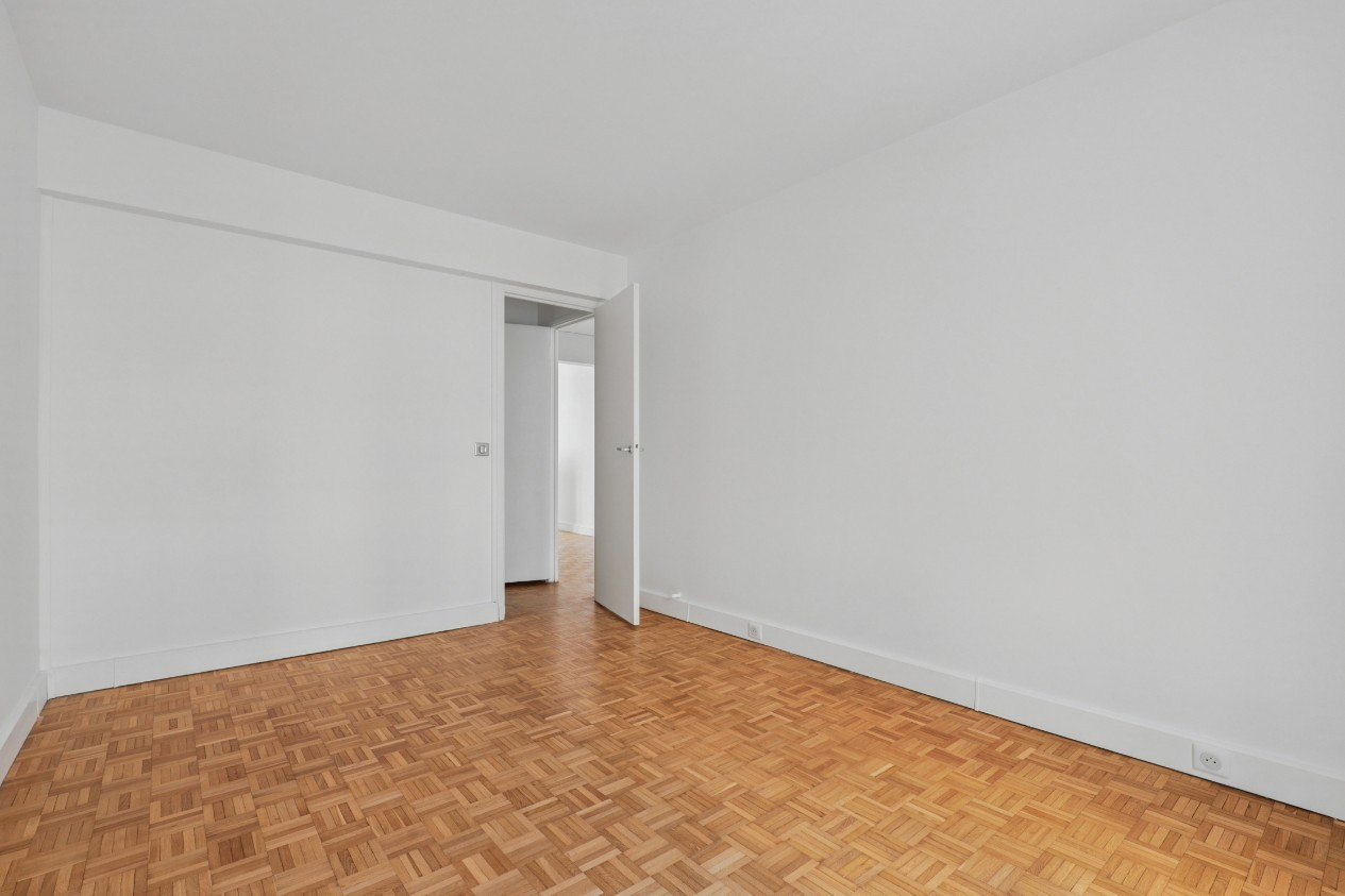 
                                                Vente
                                                 Exclusivité - Appartement 3P - Versailles Chateau