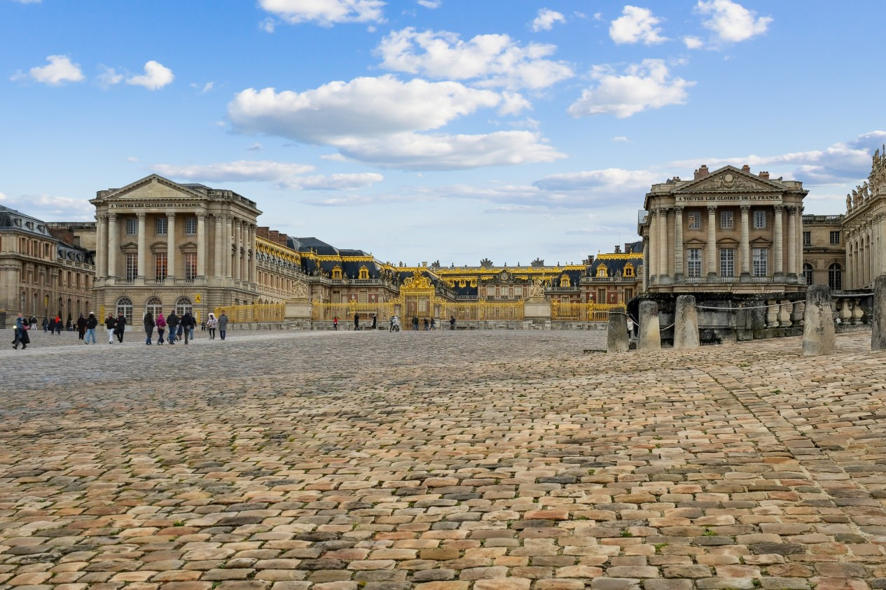 
                                                Vente
                                                 Exclusivité 3 pièces  - Versailles Château