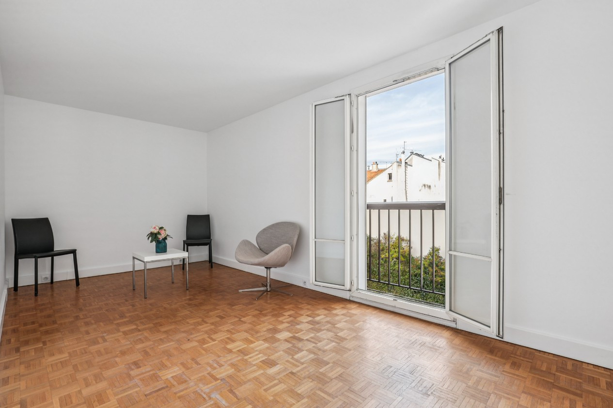 
                                                Vente
                                                 Exclusivité Appartement 4 pièces - Versailles