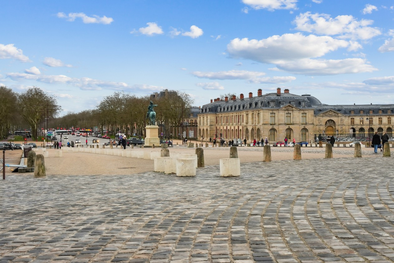 
                                                Vente
                                                 Exclusivité Appartement 4 P - Versailles Château
