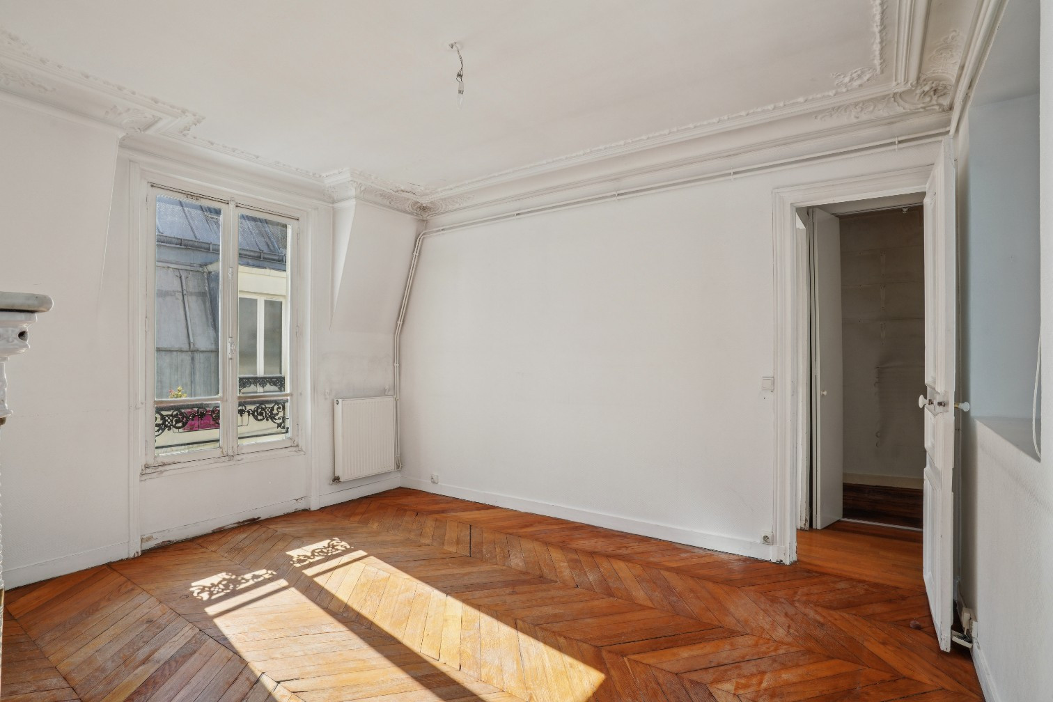 
                                                Vente
                                                 EXCLUSIVITÉ – Appartement 5 pièces - Pl de Clichy