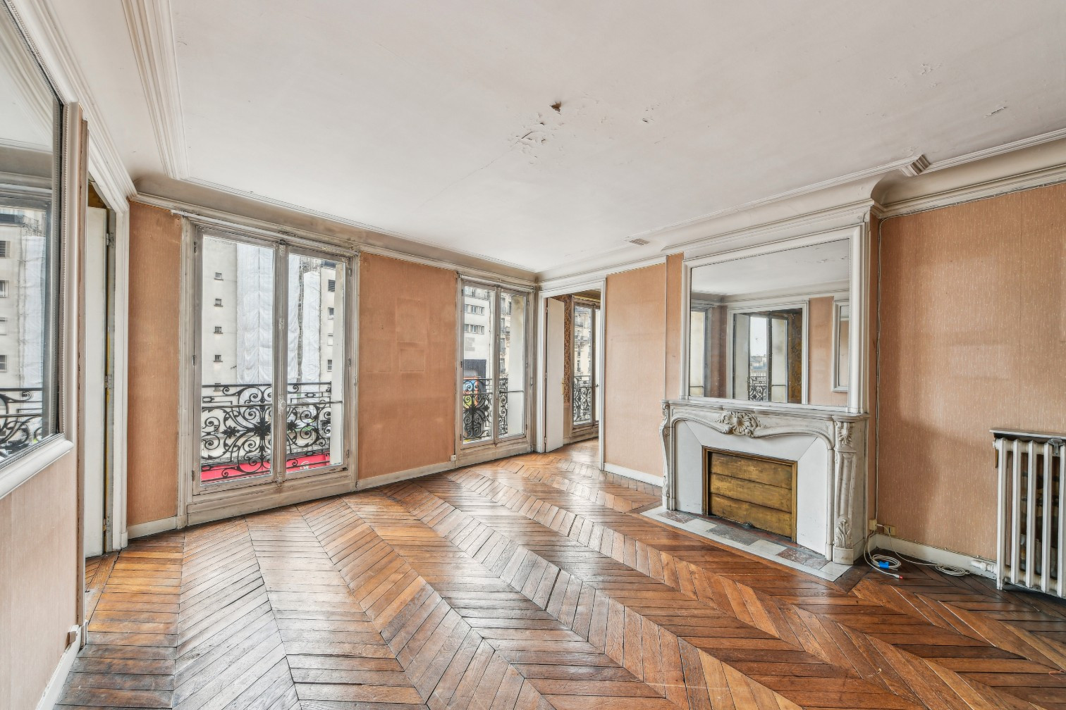 
                                                Vente
                                                 EXCLUSIVITÉ – Appartement 5 pièces - Pl de Clichy