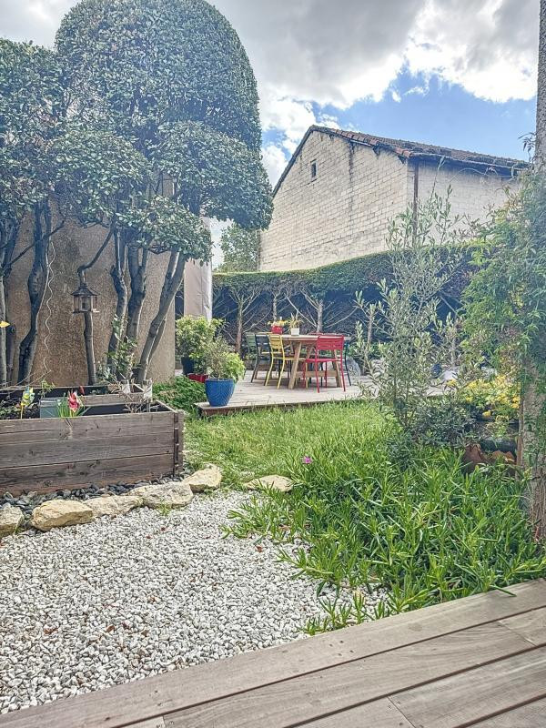 
                                                Vente
                                                 Exclusivité. Avignon Extra-muros. Maison de 110m² pour 5 pièces - jardin 98m² - garage attenant