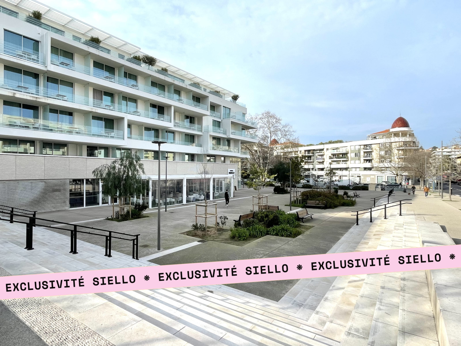 
                                                Vente
                                                 EXCLUSIVITE - CAGNES SUR MER - MURS LIBRES MAGASIN DUPLEX 100m2 env - GRANDES VITRINES