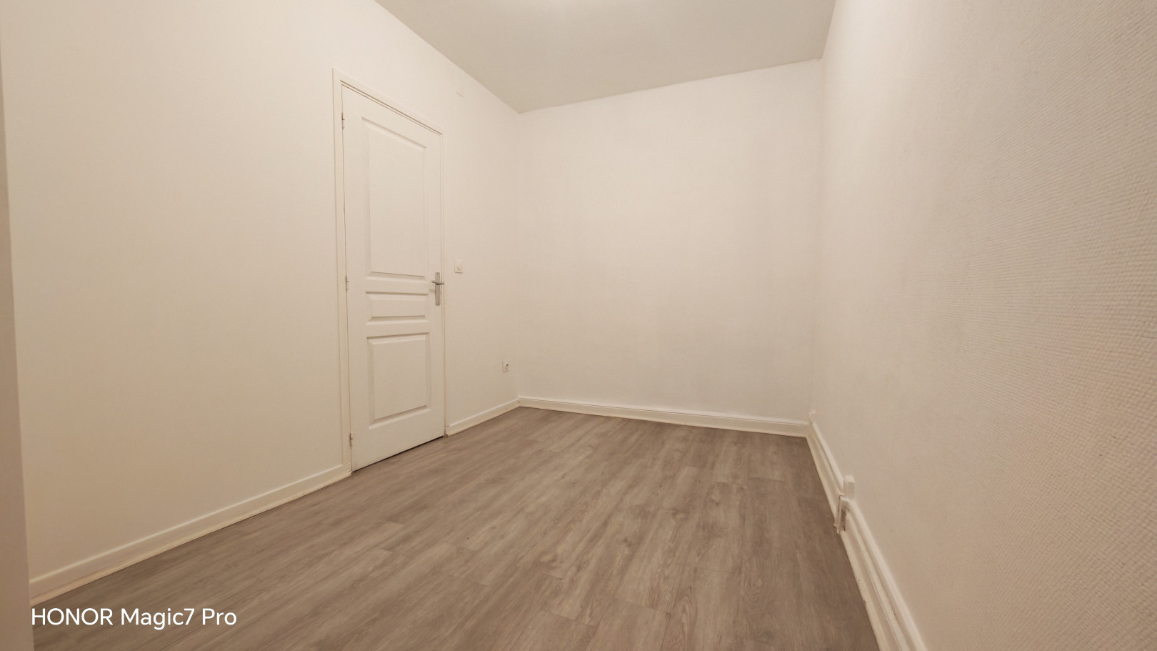 
                                                Vente
                                                 Exclusivité Eco Transac Appartement T2 Sathonay-Camp