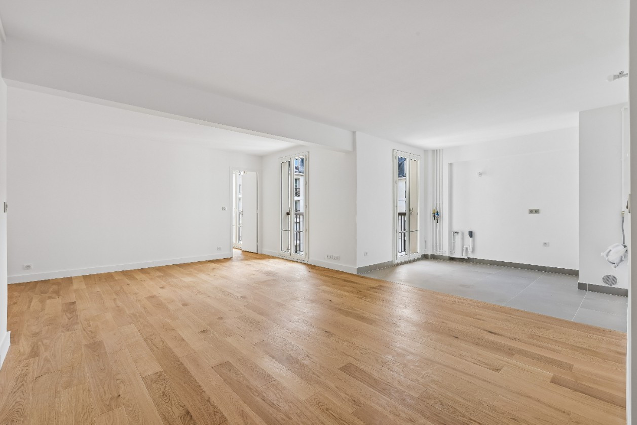 
                                                Vente
                                                 EXCLUSIVITE - Grand T3 Rénové - VERSAILLES CHATEAU