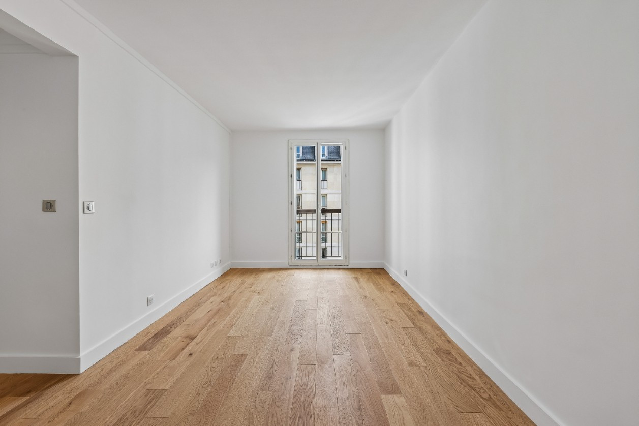 
                                                Vente
                                                 EXCLUSIVITE - Grand T3 Rénové - VERSAILLES CHATEAU