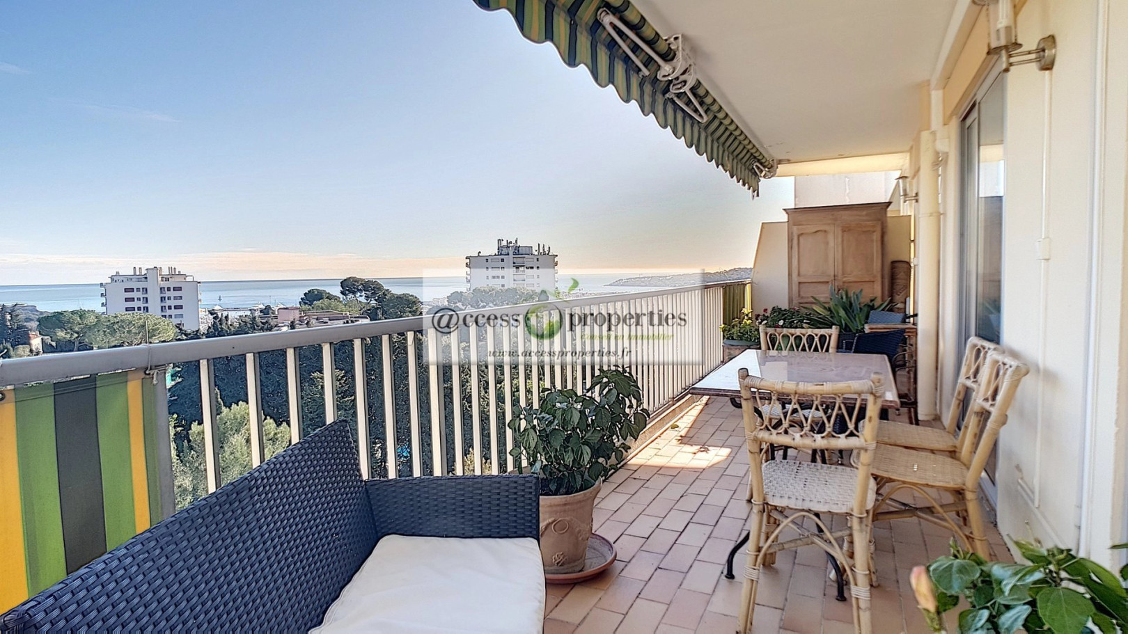 
                                                Location
                                                 EXCLUSIVITE Location meublée à l'année - ANTIBES 3 PIECES MEUBLE