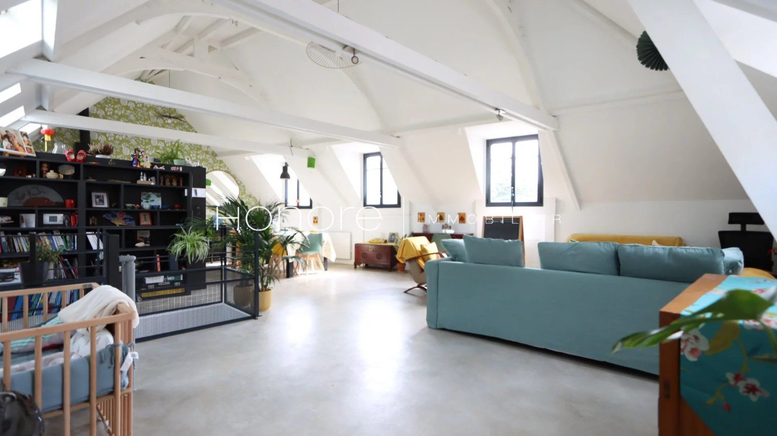 
                                                Vente
                                                 EXCLUSIVITE - MONTREUIL - APPARTEMENT 6 PIECES