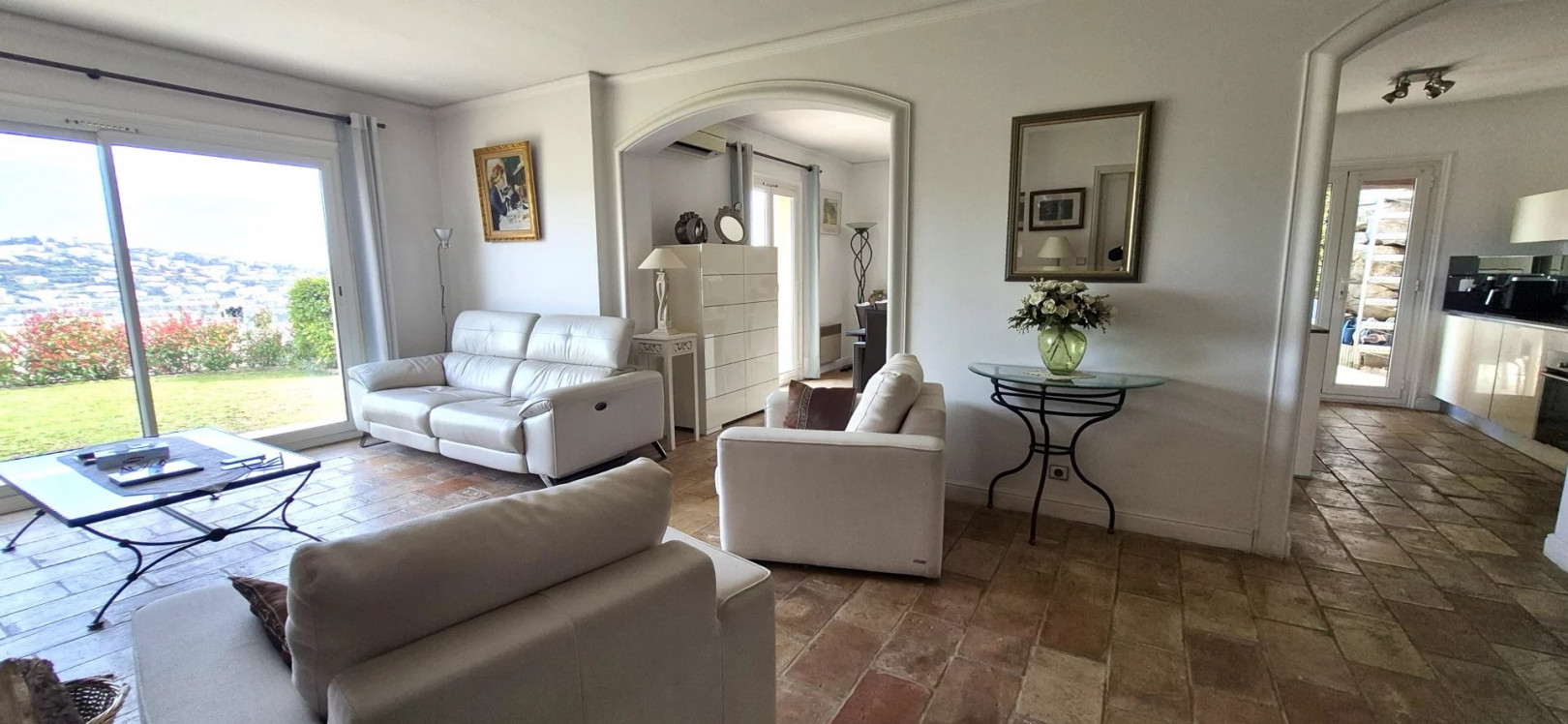 
                                                Vente
                                                 EXCLUSIVITE, Saint-Laurent-du-Var villa 4/5 pièces avec piscine