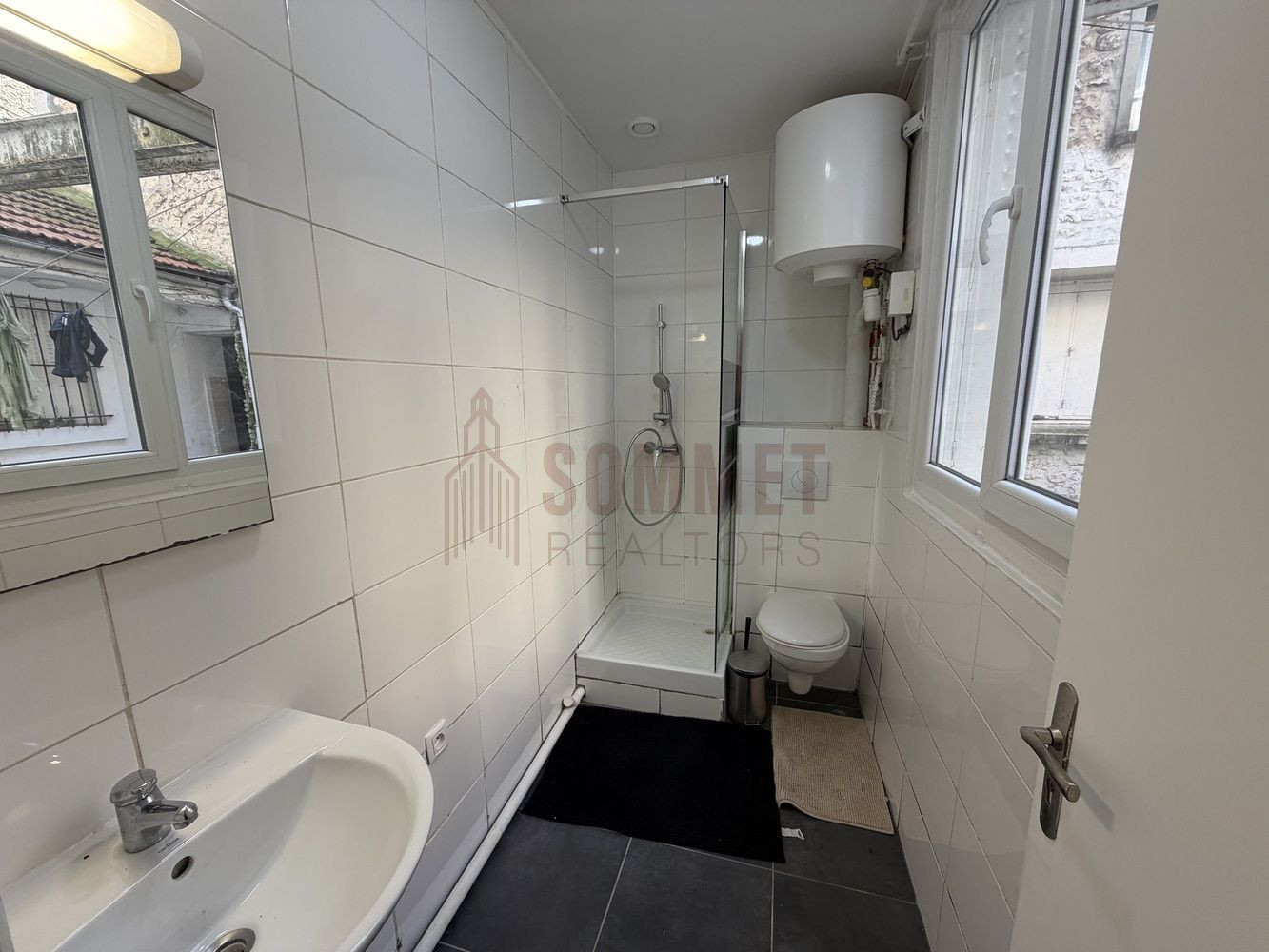 
                                                Vente
                                                 EXCLUSIVITÉ STUDIO MEUBLÉ – BORDS DE SEINE –