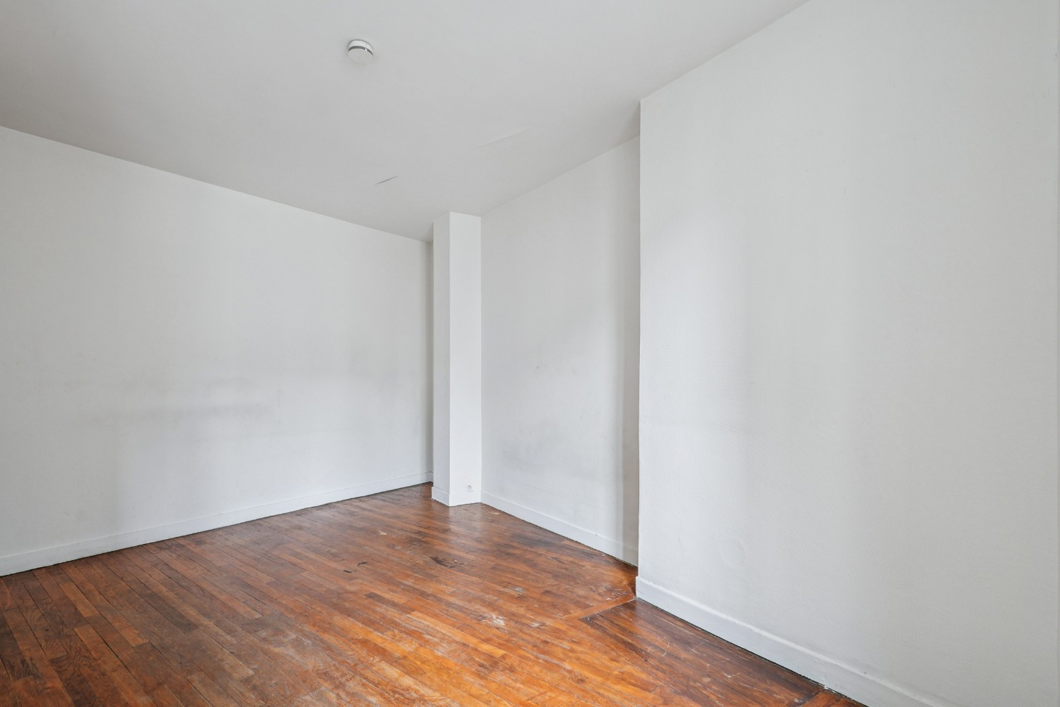 
                                                Vente
                                                 Exclusivité - Studio - Paris 18e