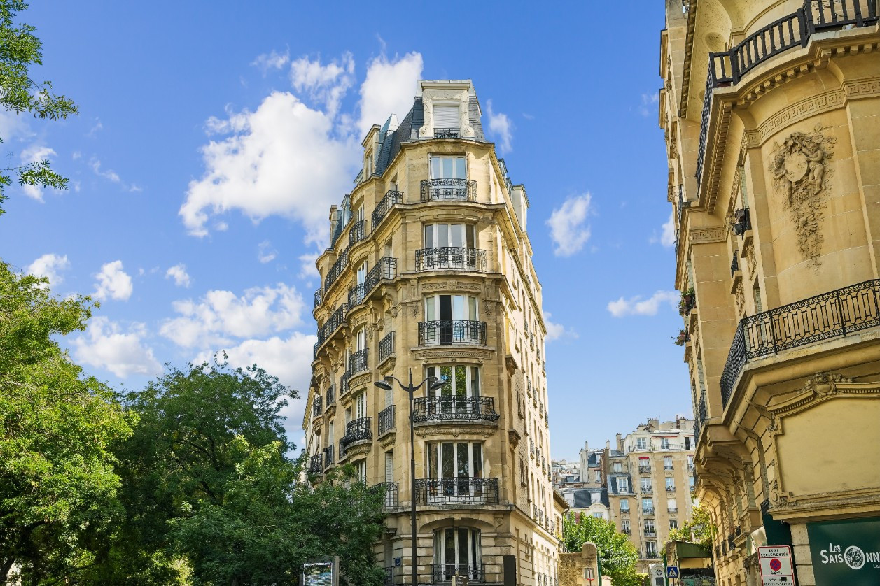 
                                                Vente
                                                 EXCLUSIVITE - Studio Rénové - Lamarck Caulaincourt