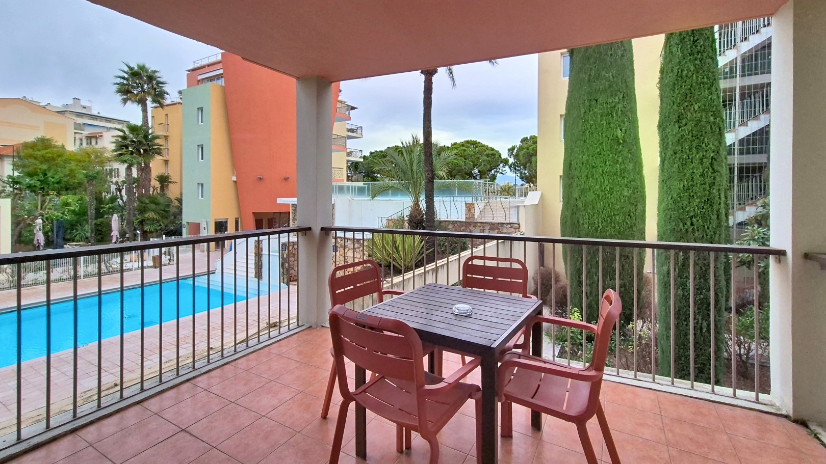
                                                Vente
                                                 EXCLUSIVITE Vente 2 pièces Port Prestige Antibes | Investissement 11 300€/an | Parking
