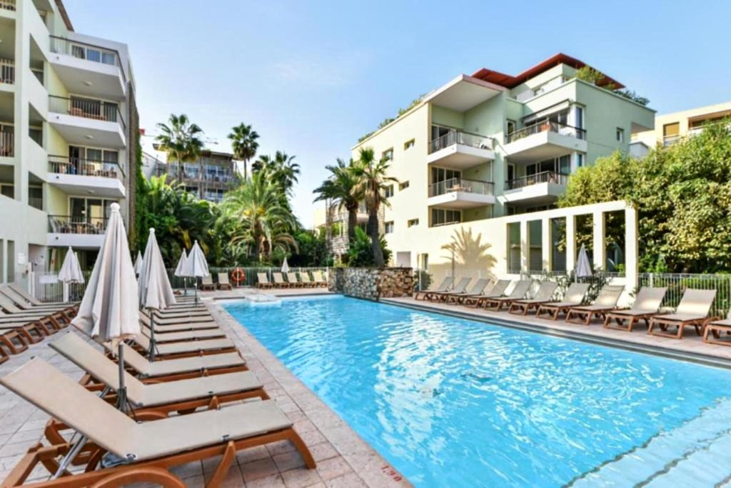 
                                                Vente
                                                 EXCLUSIVITE Vente 2 pièces Port Prestige Antibes- Parking