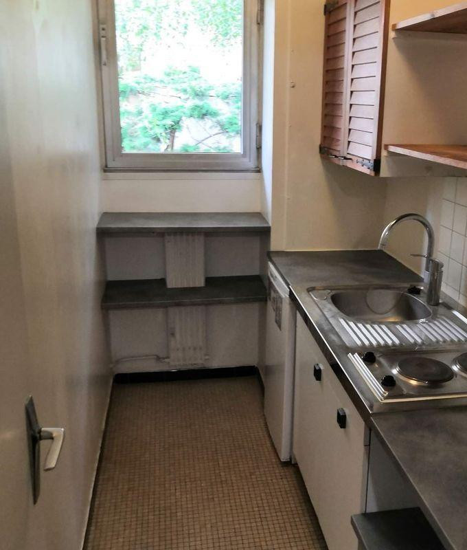 
                                                Location
                                                 F1 25m2 avec parking