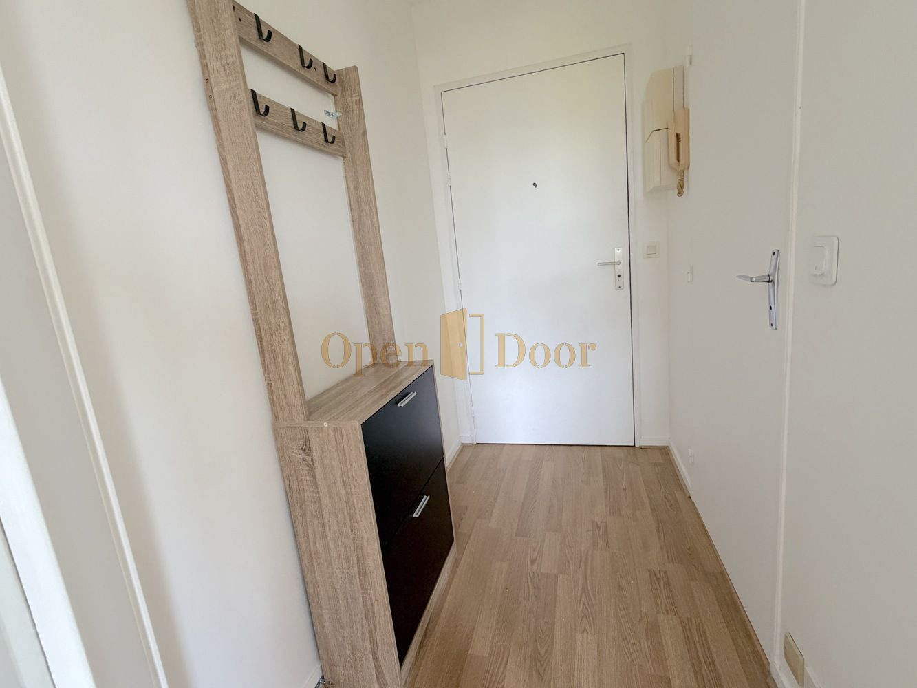 
                                                Location
                                                 F1 avec balcon et cave - Sucy-en-Brie