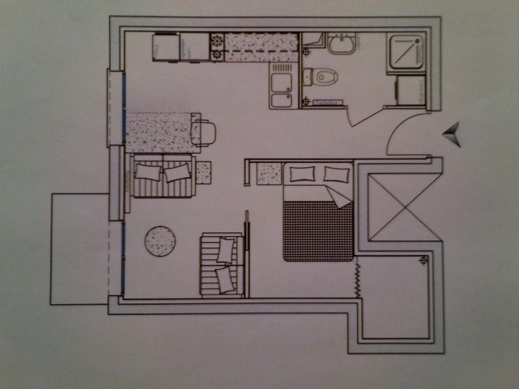 
                                                Location
                                                 F1 Bis bon standing + parking privé + Cave