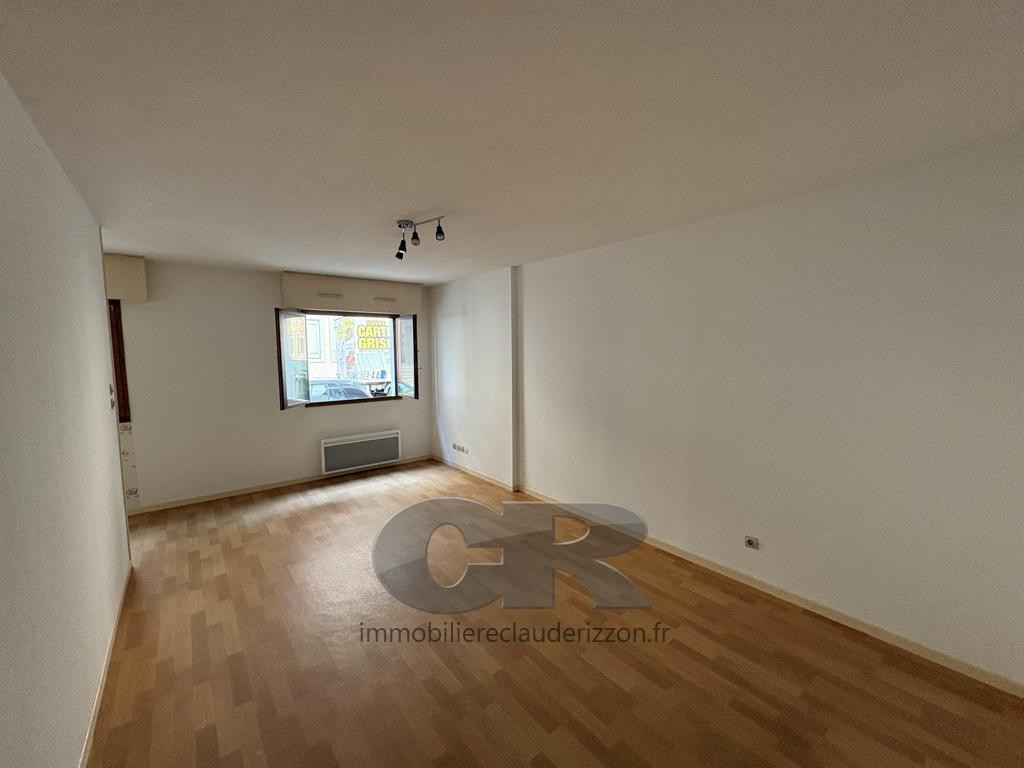 
                                                Location
                                                 F1 bis Quartier ARTEM/PARC STE MARIE