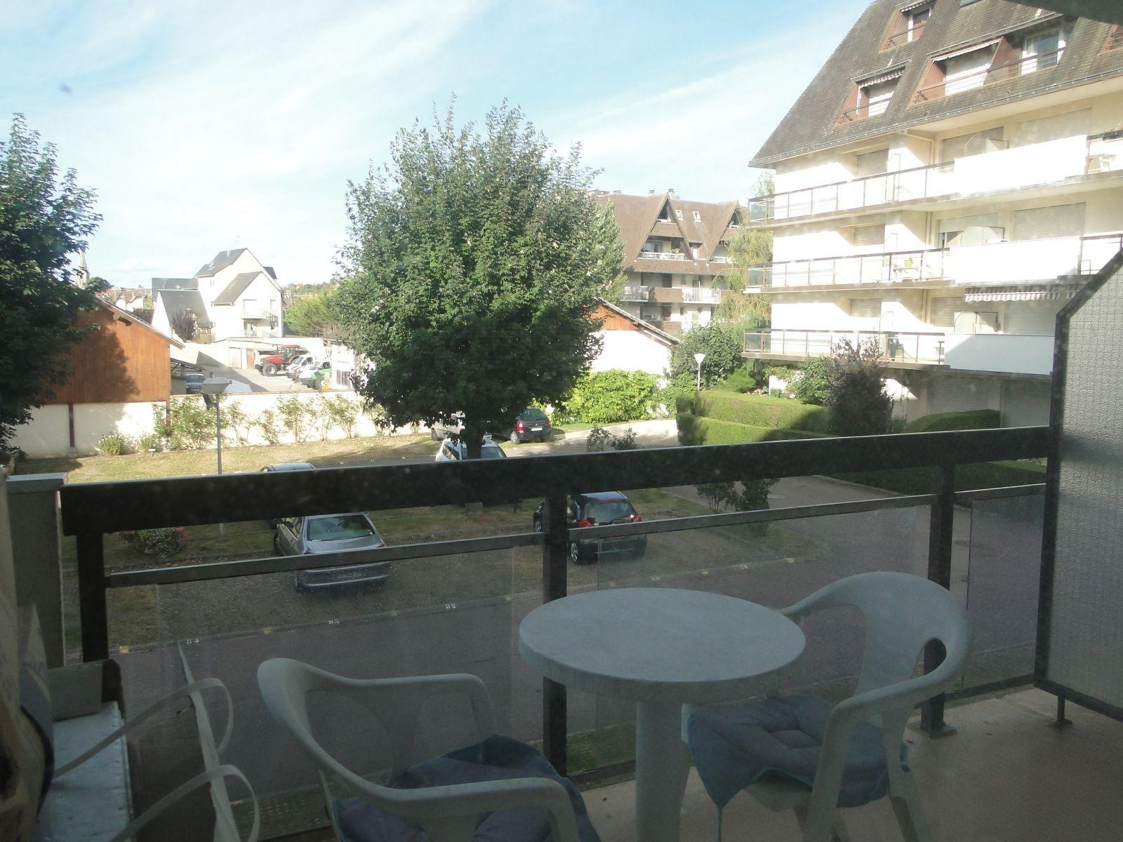 
                                                Location
                                                 F1 HOULGATE PROCHE MER BALCON PARKING LOCAL VELO