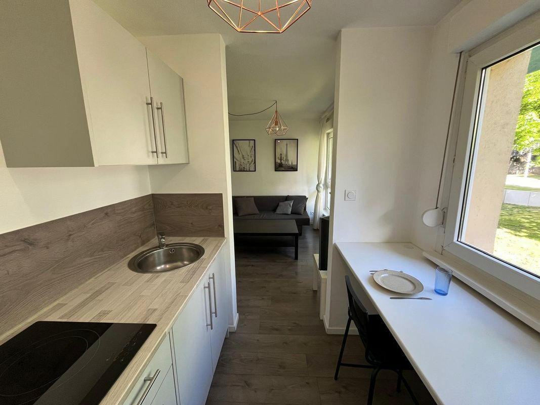 
                                                Location
                                                 F1bis de standing -29 m² à Rotonde