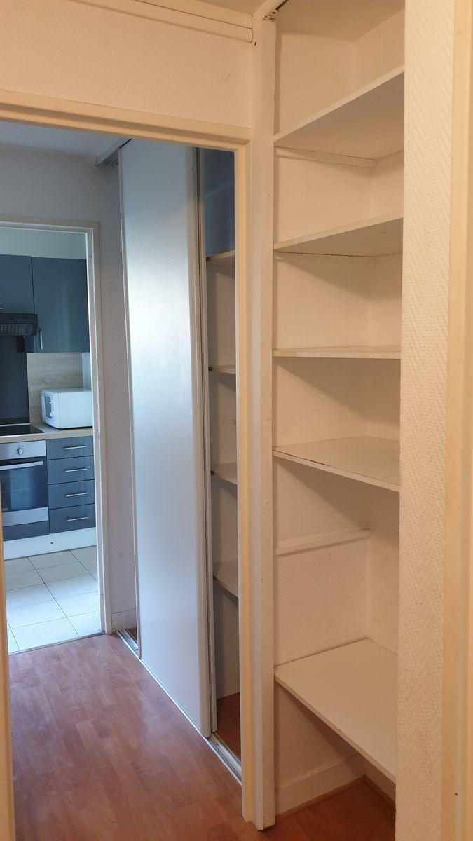 
                                                Location
                                                 F2 43m² meublé - parking privé - 1mn métro