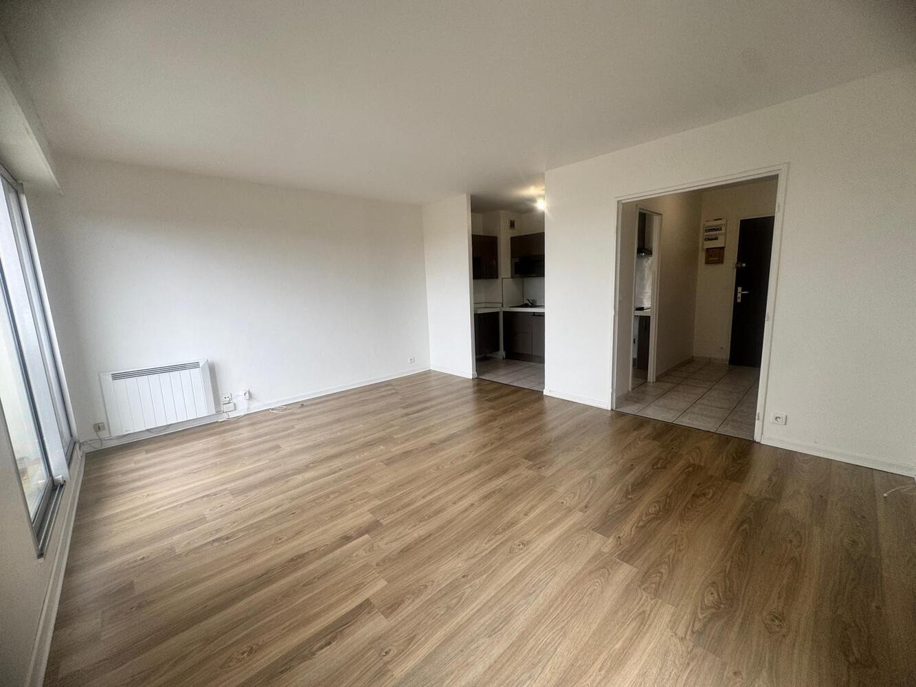 
                                                Location
                                                 F2 45,40m2 Noisy-le-Grand – Promenade Michel
