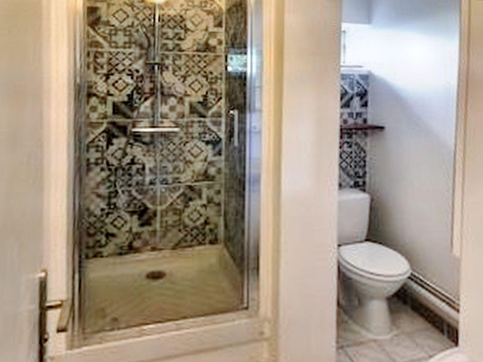 
                                                Location
                                                 F2 47M2 petite residence, faibles charges