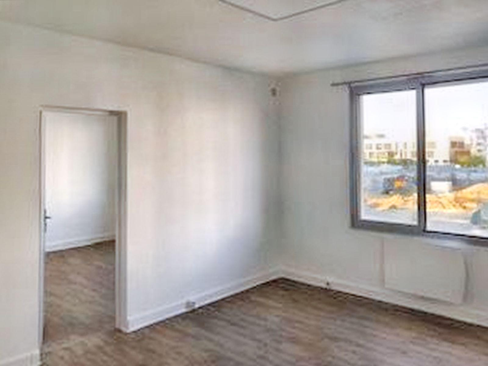 
                                                Location
                                                 F2 47M2 petite residence, faibles charges