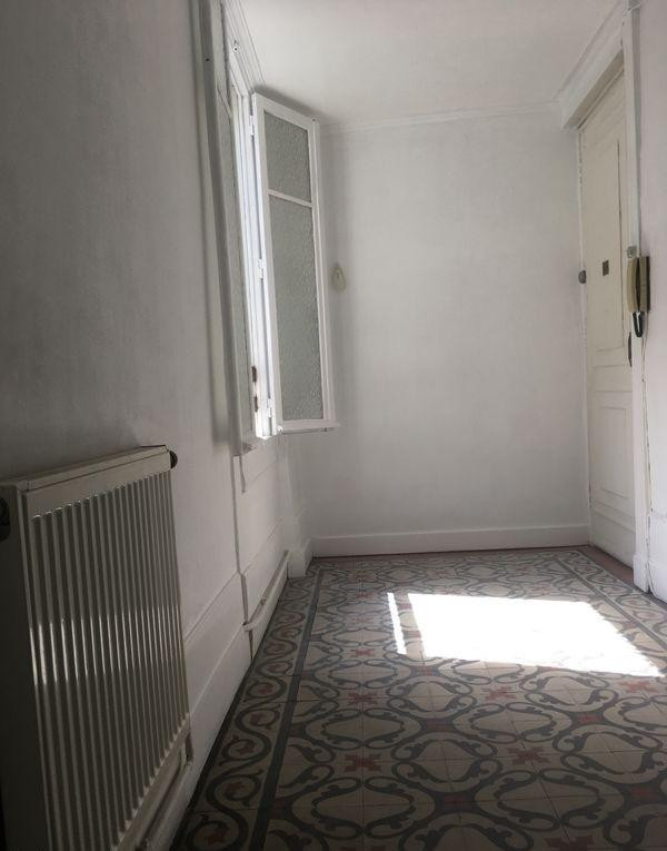 
                                                Location
                                                 F2 69 m2 Quai Saint Antoine