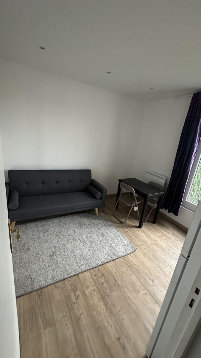 
                                                Location
                                                 F2 à louer meublé