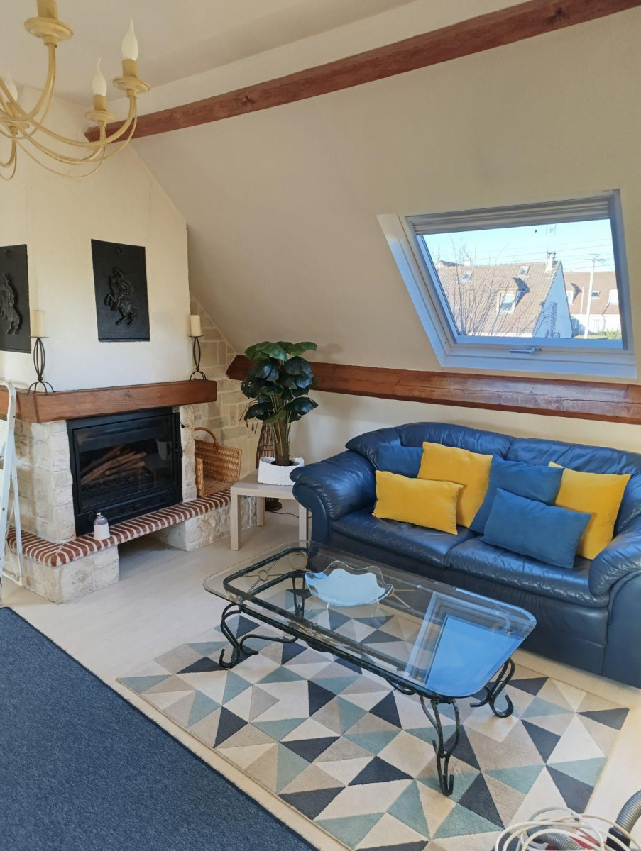 
                                                Location
                                                 F2 à louer, quartier très tranquille,