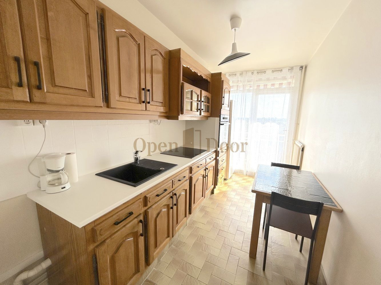 
                                                Location
                                                 F2 avec balcon - Livry-Gargan