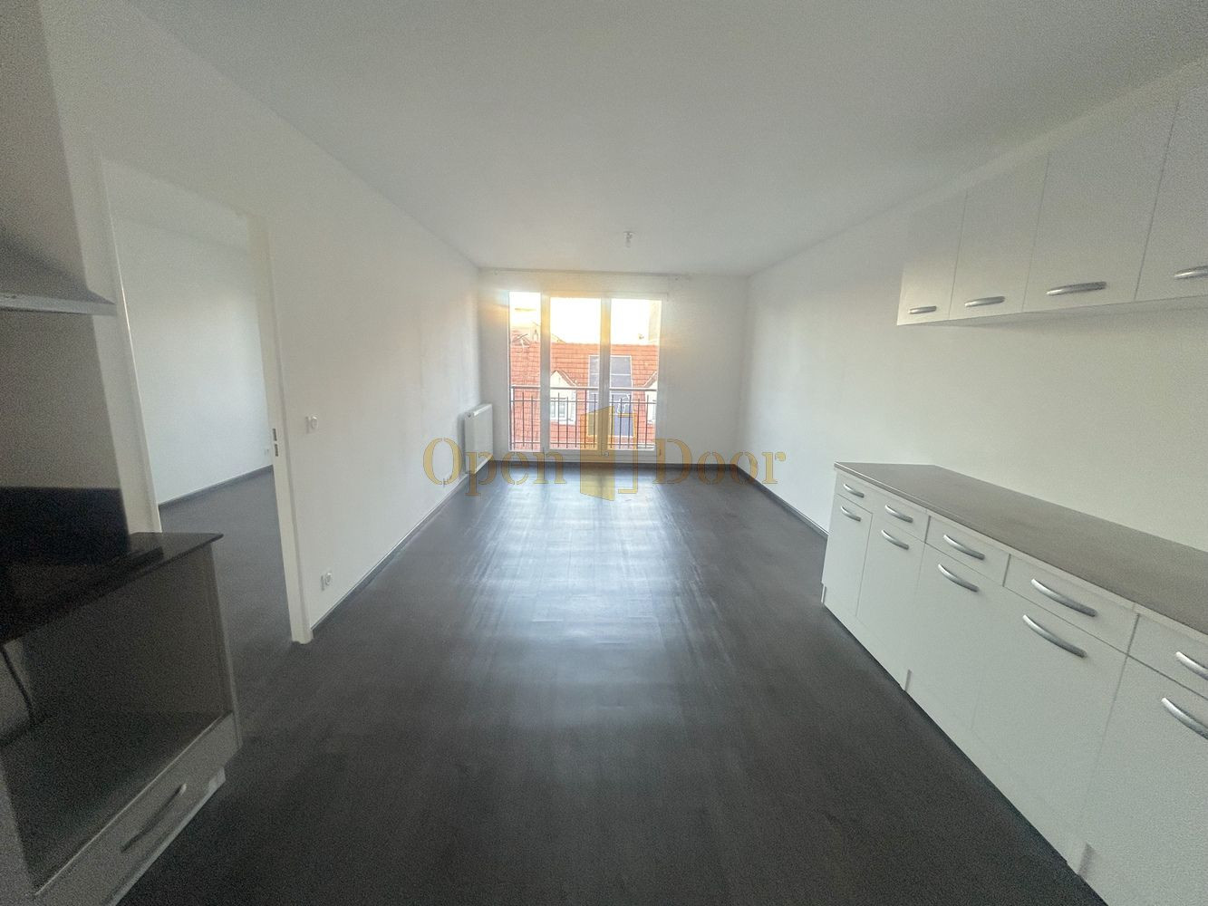
                                                Location
                                                 F2 avec parking - Les Pavillons-sous-Bois