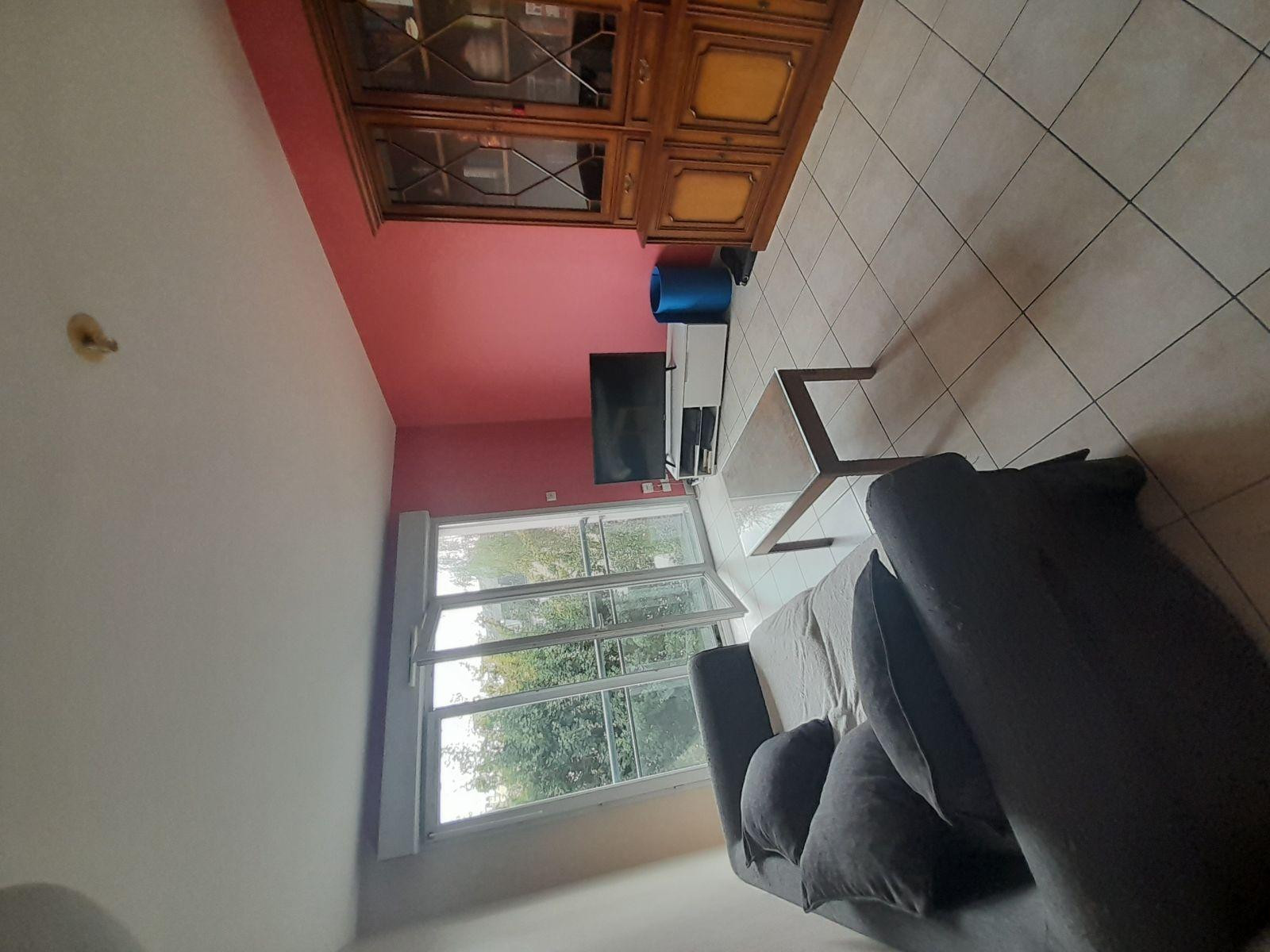 
                                                Location
                                                 F2 calme secteur mairie - fac de droit