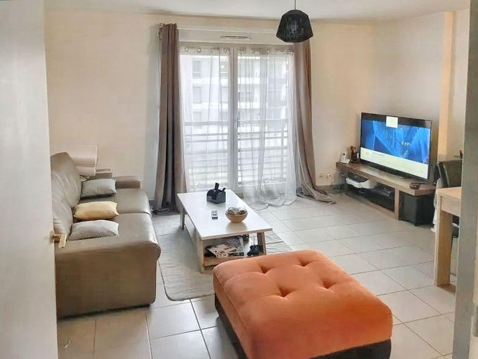 
                                                Location
                                                 F2 dans une résidence sécurisée