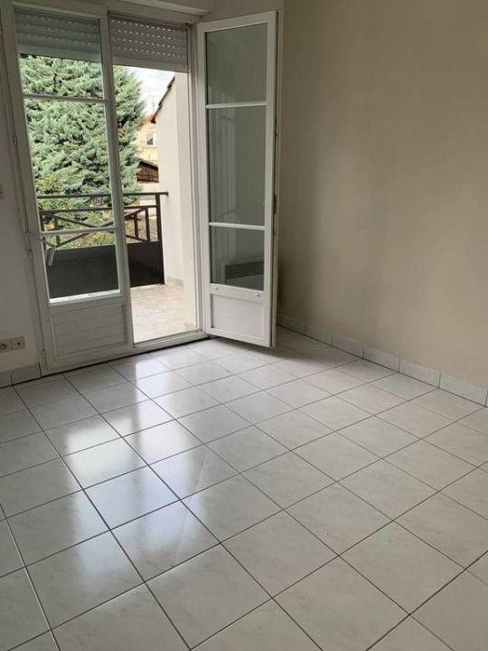 
                                                Location
                                                 F2 de 44m2 avec parking à Neuilly-Plaisance