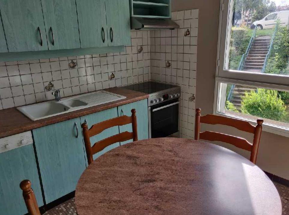 
                                                Location
                                                 F2 de 70m²- Roanne