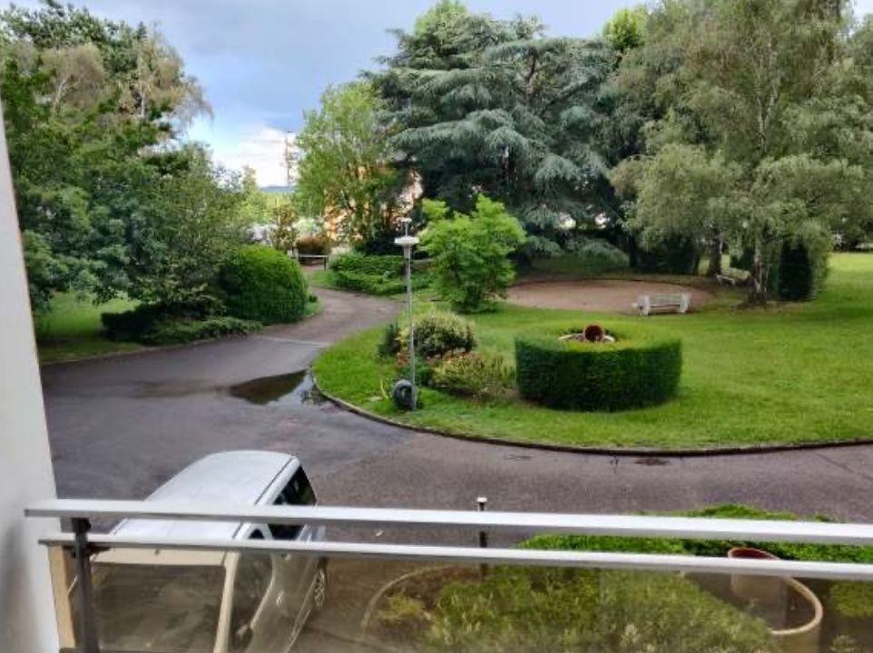 
                                                Location
                                                 F2 de 70m²- Roanne