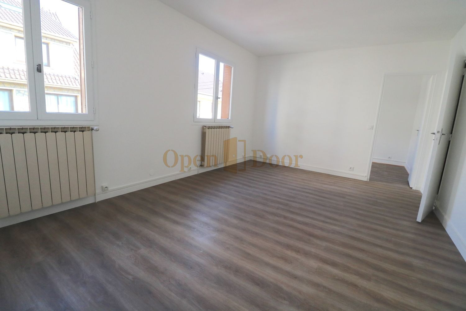 
                                                Location
                                                 🏡  F2 - Drancy