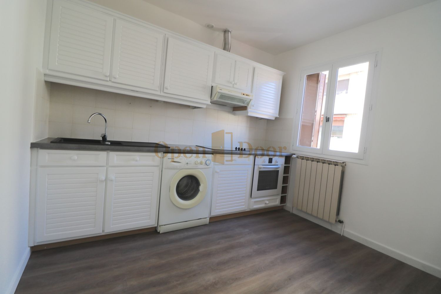 
                                                Location
                                                 🏡  F2 - Drancy