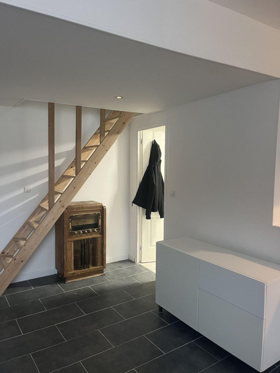 
                                                Location
                                                 F2 en mezzanine