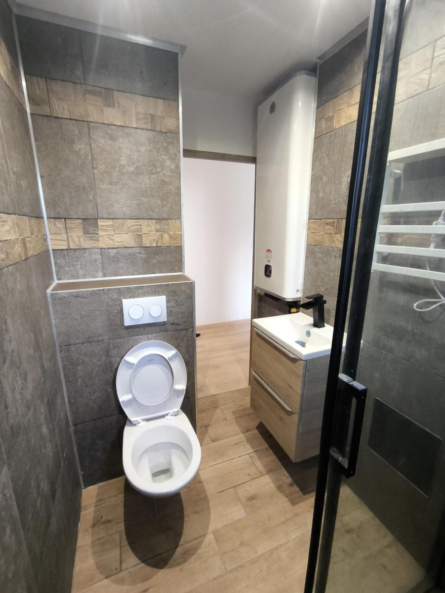 
                                                Location
                                                 F2 en rez de chaussée 45m2 entièrement rénové